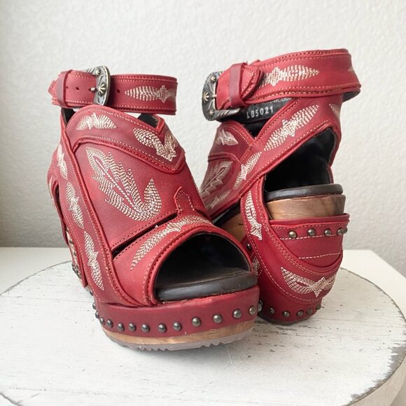 Lane Boots LEXINGTON Womens Red Wedges 6 Western Sandals Cowgirl Wooden Heels - Picture 1 of 12